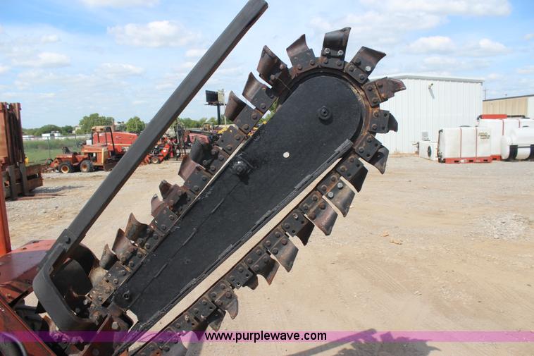 image for item J4471 1998 Ditch Witch 3700 trencher
