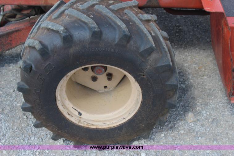 image for item J4471 1998 Ditch Witch 3700 trencher