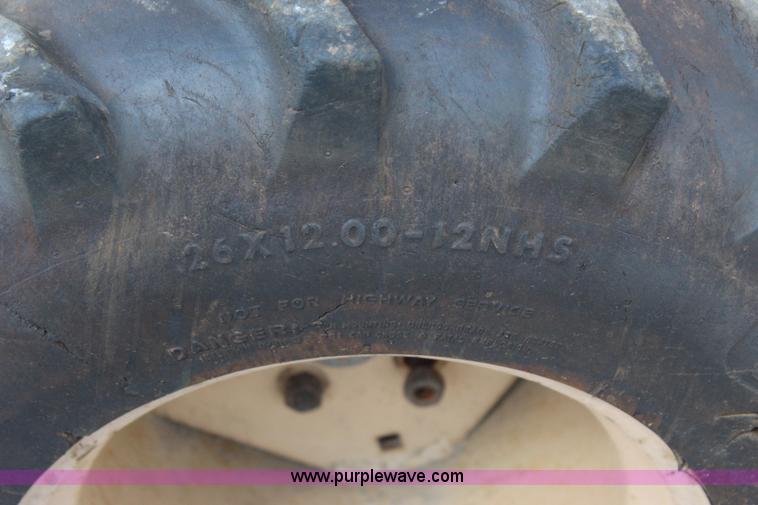 image for item J4471 1998 Ditch Witch 3700 trencher