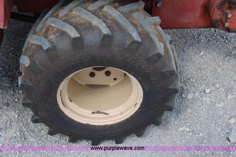 image for item J4471 1998 Ditch Witch 3700 trencher