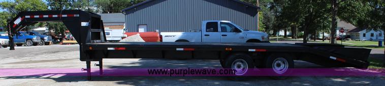 image for item J5763 2007 PJ equipment trailer