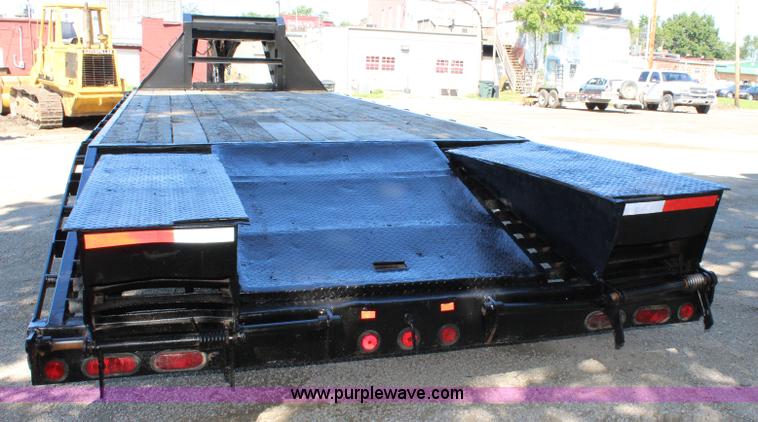 image for item J5763 2007 PJ equipment trailer