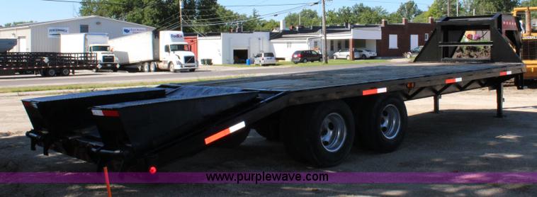 image for item J5763 2007 PJ equipment trailer