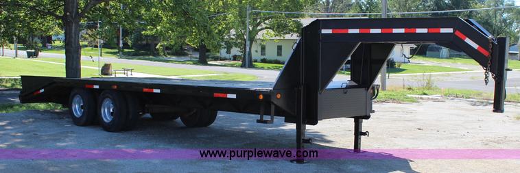 image for item J5763 2007 PJ equipment trailer