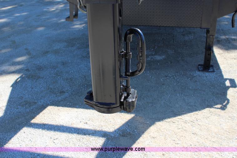 image for item J5763 2007 PJ equipment trailer