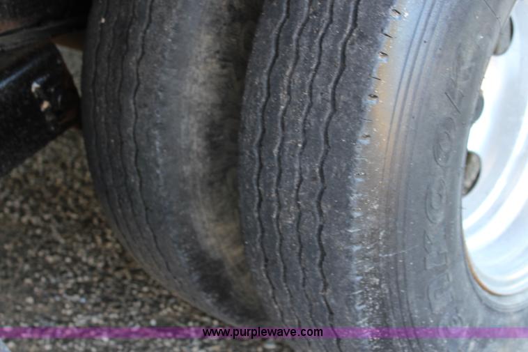 image for item J5763 2007 PJ equipment trailer