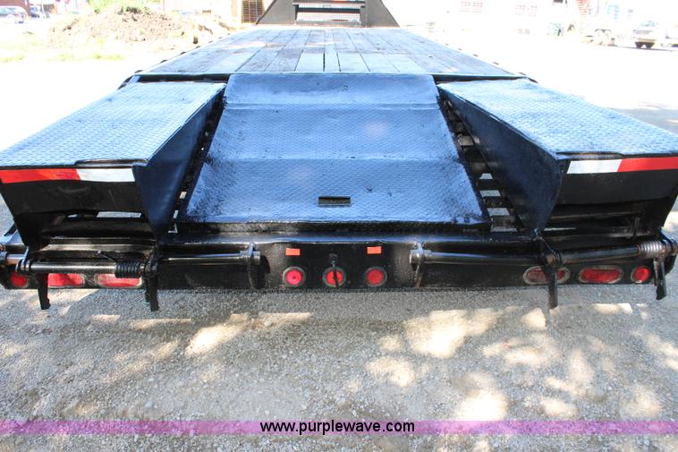 image for item J5763 2007 PJ equipment trailer