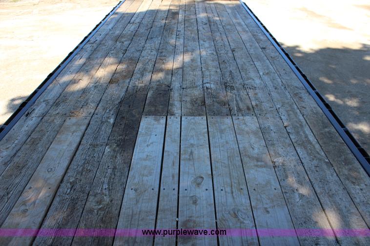 image for item J5763 2007 PJ equipment trailer