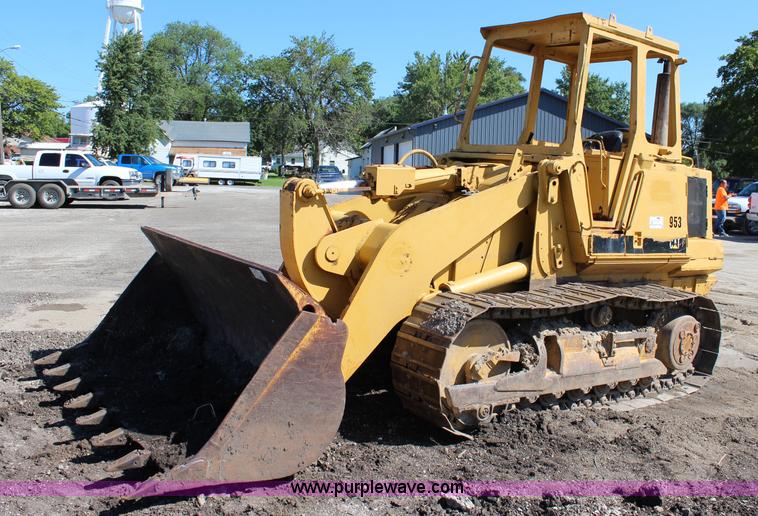 image for item J5764 1982 Caterpillar 953 track loader