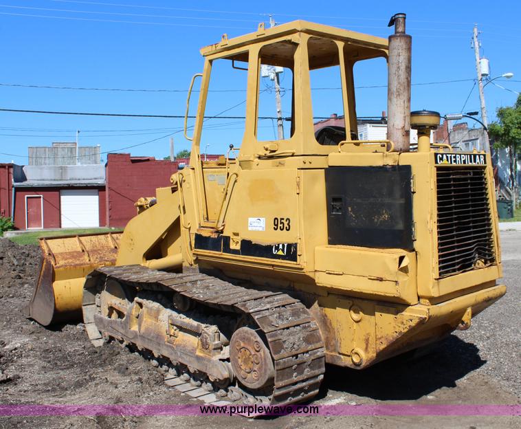 image for item J5764 1982 Caterpillar 953 track loader