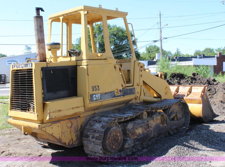 image for item J5764 1982 Caterpillar 953 track loader