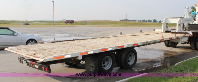 image for item J5792 1992 Landoll 300B equipment trailer