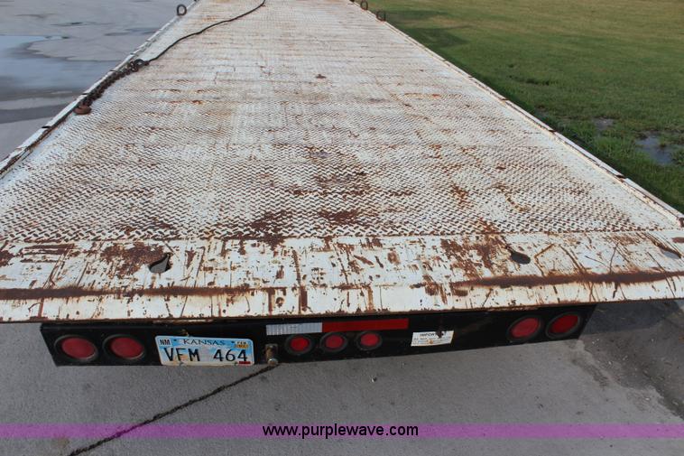 image for item J5792 1992 Landoll 300B equipment trailer