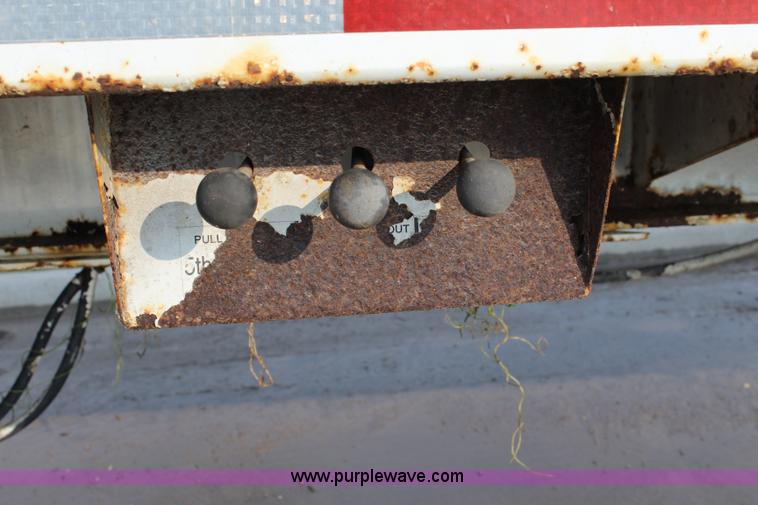 image for item J5792 1992 Landoll 300B equipment trailer