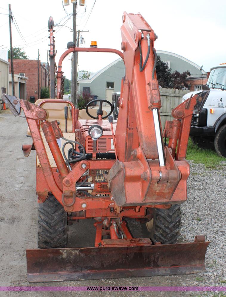 image for item J5801 1997 Ditch Witch 3700DD trencher