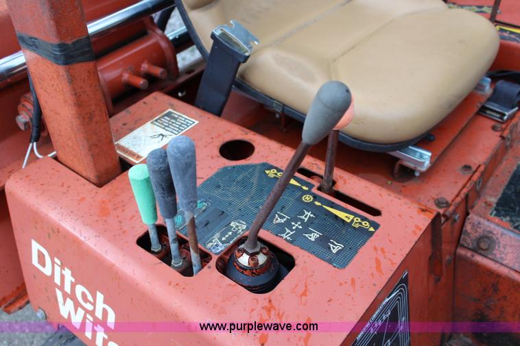 image for item J5801 1997 Ditch Witch 3700DD trencher