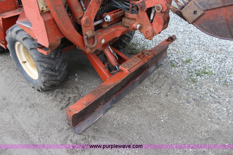 image for item J5801 1997 Ditch Witch 3700DD trencher