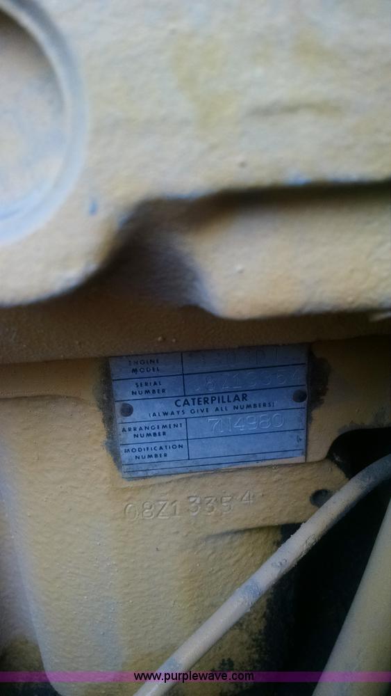 image for item J5812 1982 Caterpillar D5B dozer