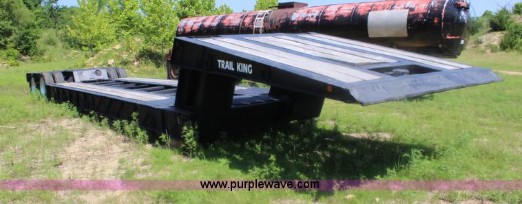 image for item J5827 1988 Trail King equipment trailer