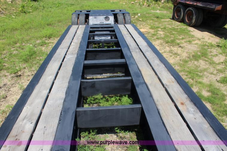 image for item J5827 1988 Trail King equipment trailer