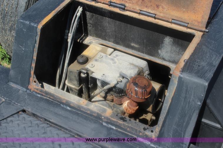 image for item J5827 1988 Trail King equipment trailer