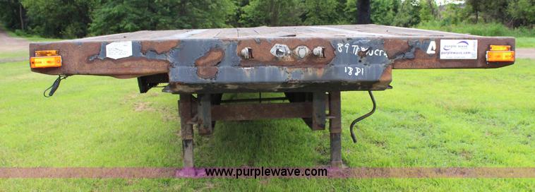 image for item J5982 2001 Transcraft equipment trailer