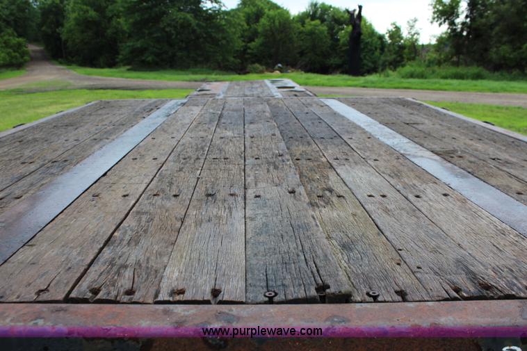 image for item J5982 2001 Transcraft equipment trailer