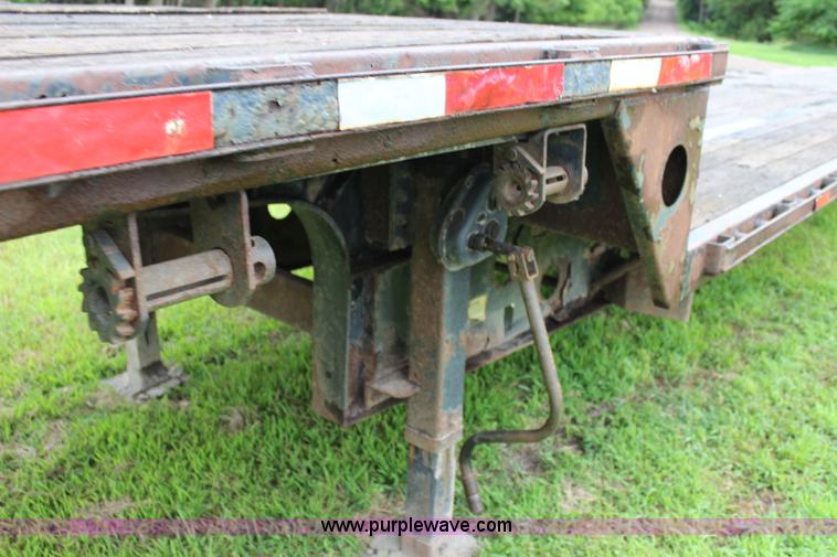 image for item J5982 2001 Transcraft equipment trailer