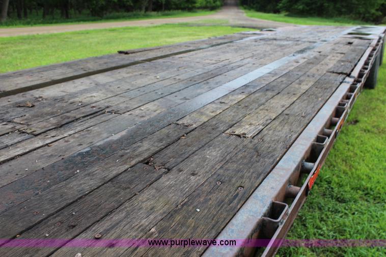 image for item J5982 2001 Transcraft equipment trailer