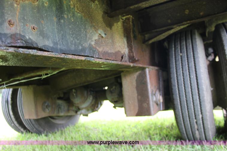image for item J5982 2001 Transcraft equipment trailer
