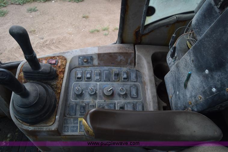 image for item J7823 John Deere 644H wheel loader