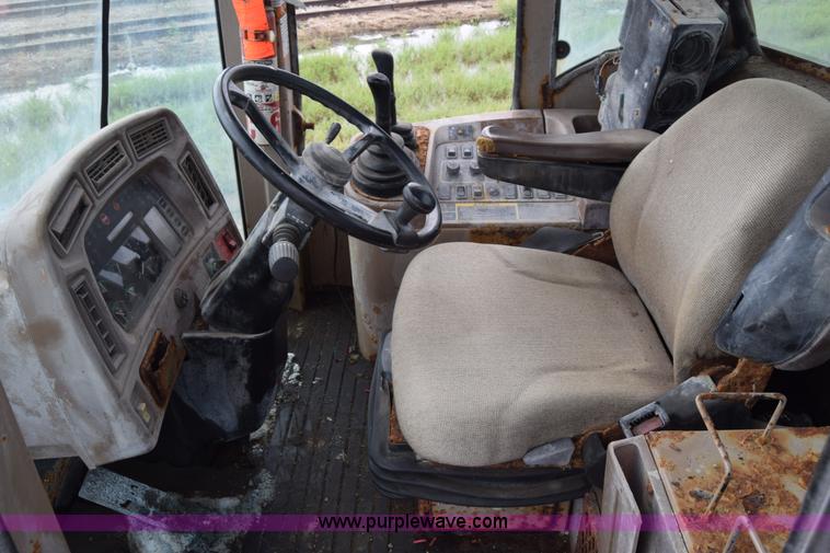 image for item J7823 John Deere 644H wheel loader