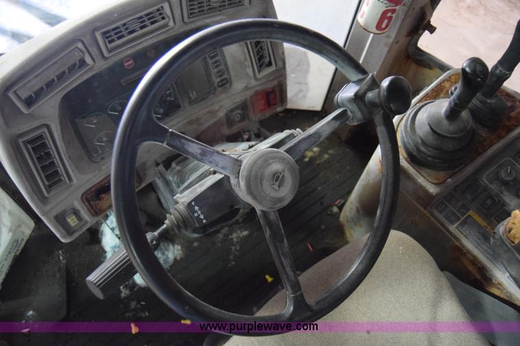 image for item J7823 John Deere 644H wheel loader