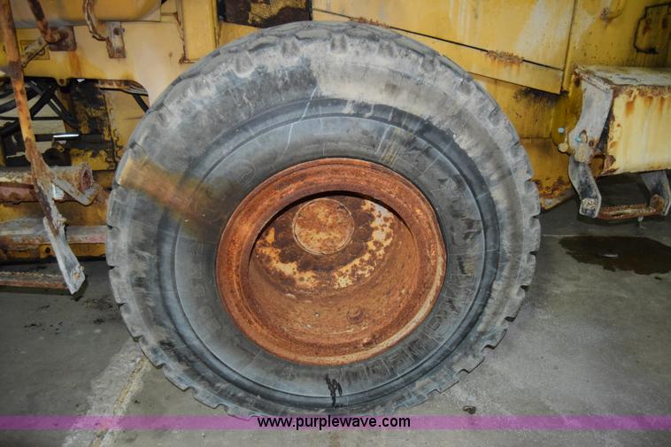 image for item J7823 John Deere 644H wheel loader