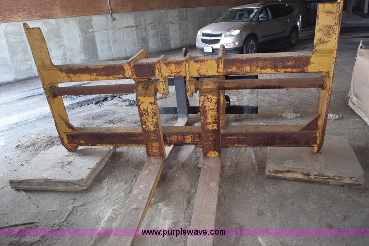 image for item J7823 John Deere 644H wheel loader