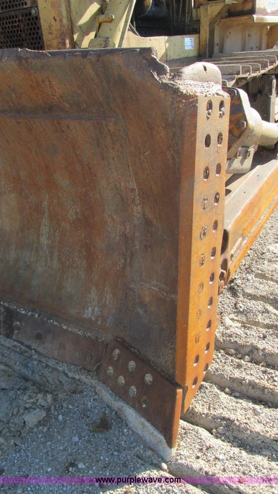 image for item J8575 1967 Caterpillar D8H dozer