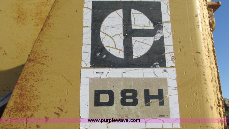 image for item J8575 1967 Caterpillar D8H dozer