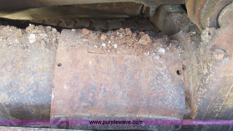 image for item J8575 1967 Caterpillar D8H dozer