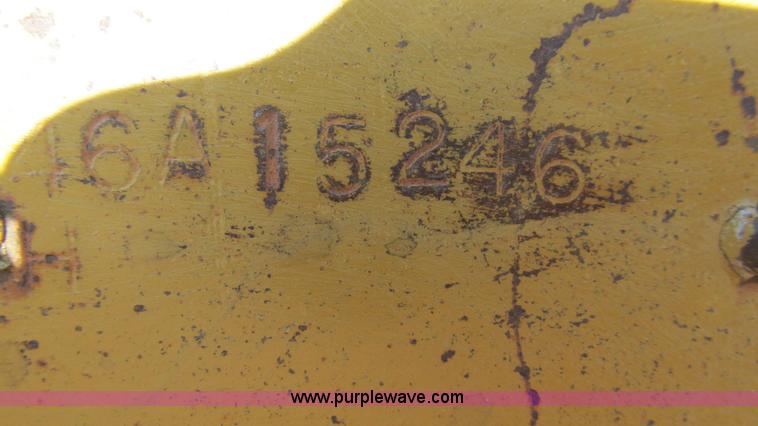 image for item J8575 1967 Caterpillar D8H dozer