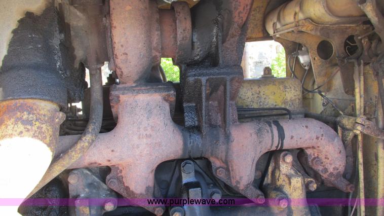 image for item J8575 1967 Caterpillar D8H dozer