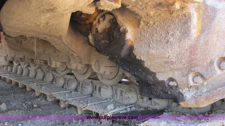 image for item J8576 1967 Caterpillar D8H dozer