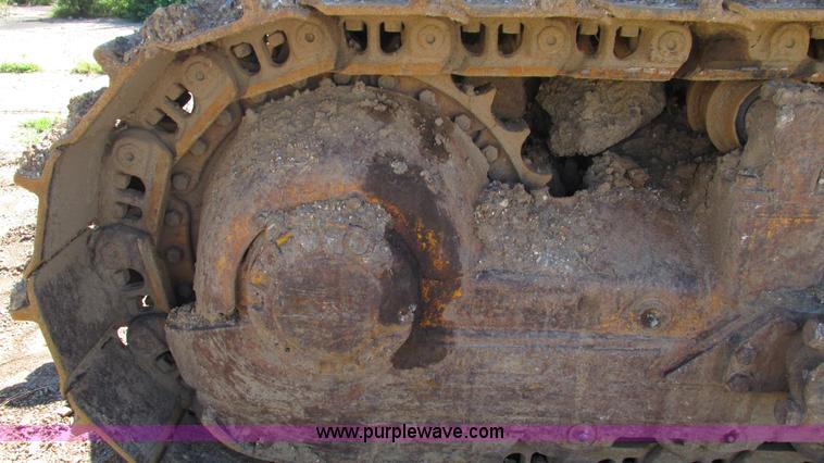 image for item J8576 1967 Caterpillar D8H dozer