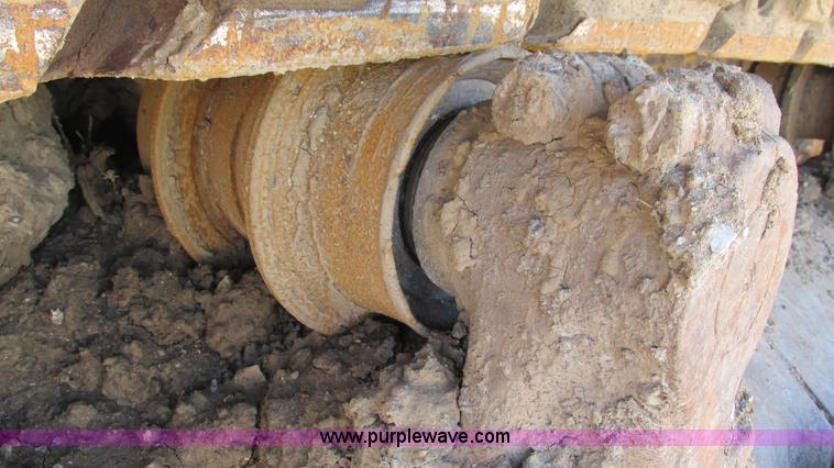 image for item J8576 1967 Caterpillar D8H dozer