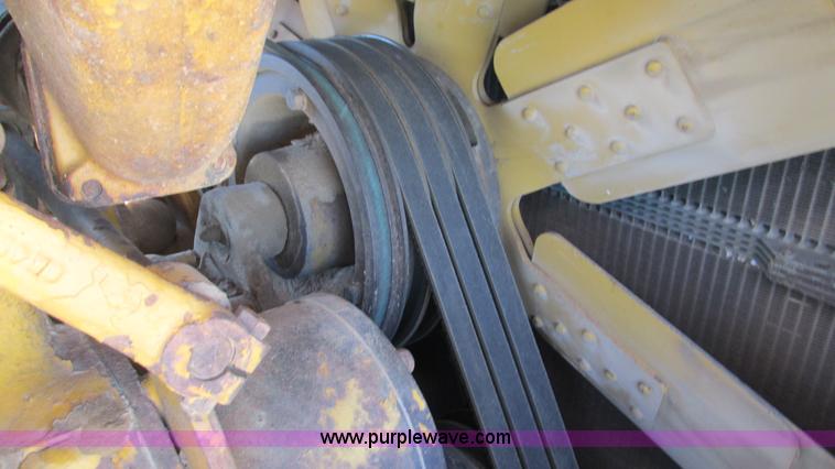 image for item J8576 1967 Caterpillar D8H dozer