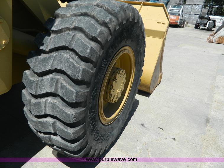 image for item K8172 1966 Allis Chalmers 545 wheel loader