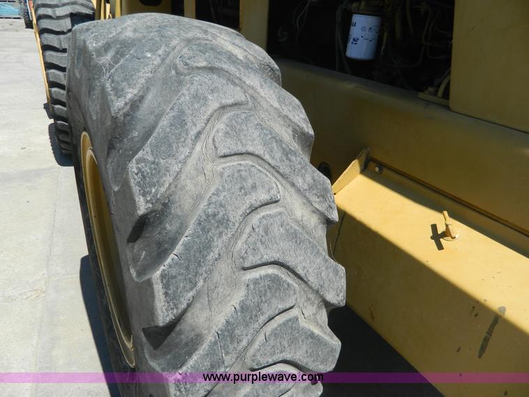 image for item K8172 1966 Allis Chalmers 545 wheel loader