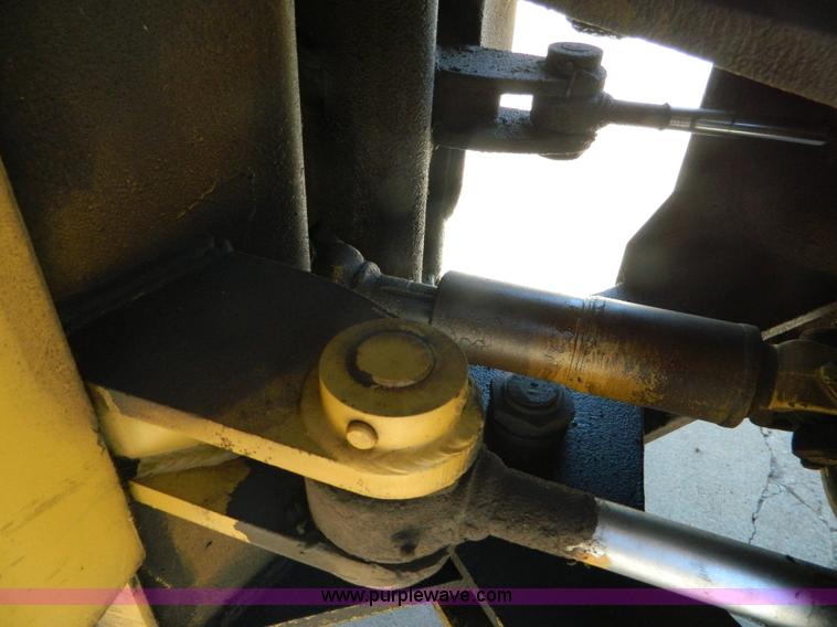 image for item K8172 1966 Allis Chalmers 545 wheel loader