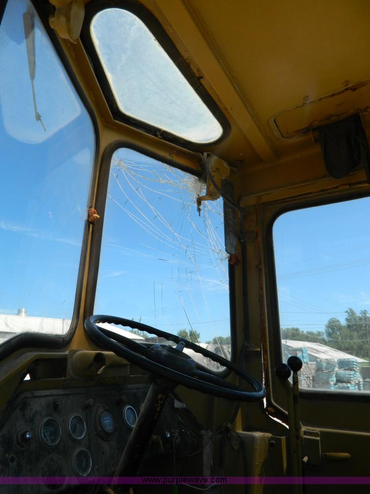 image for item K8172 1966 Allis Chalmers 545 wheel loader