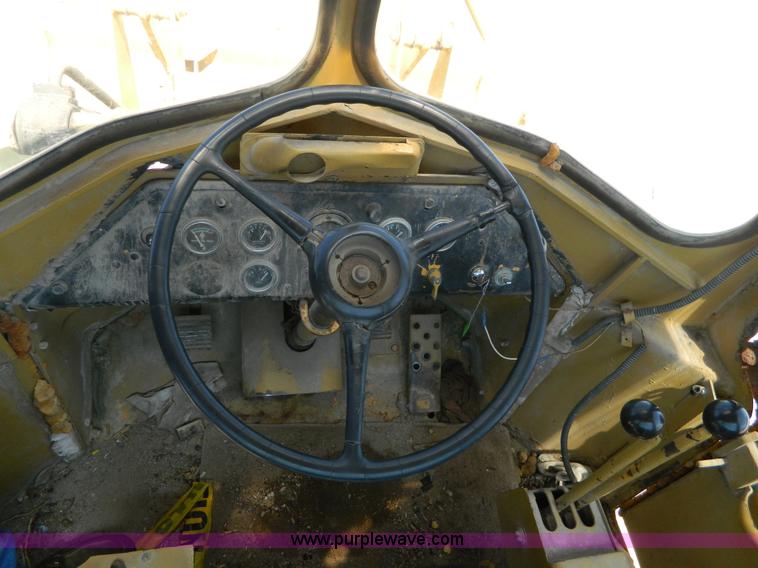 image for item K8172 1966 Allis Chalmers 545 wheel loader