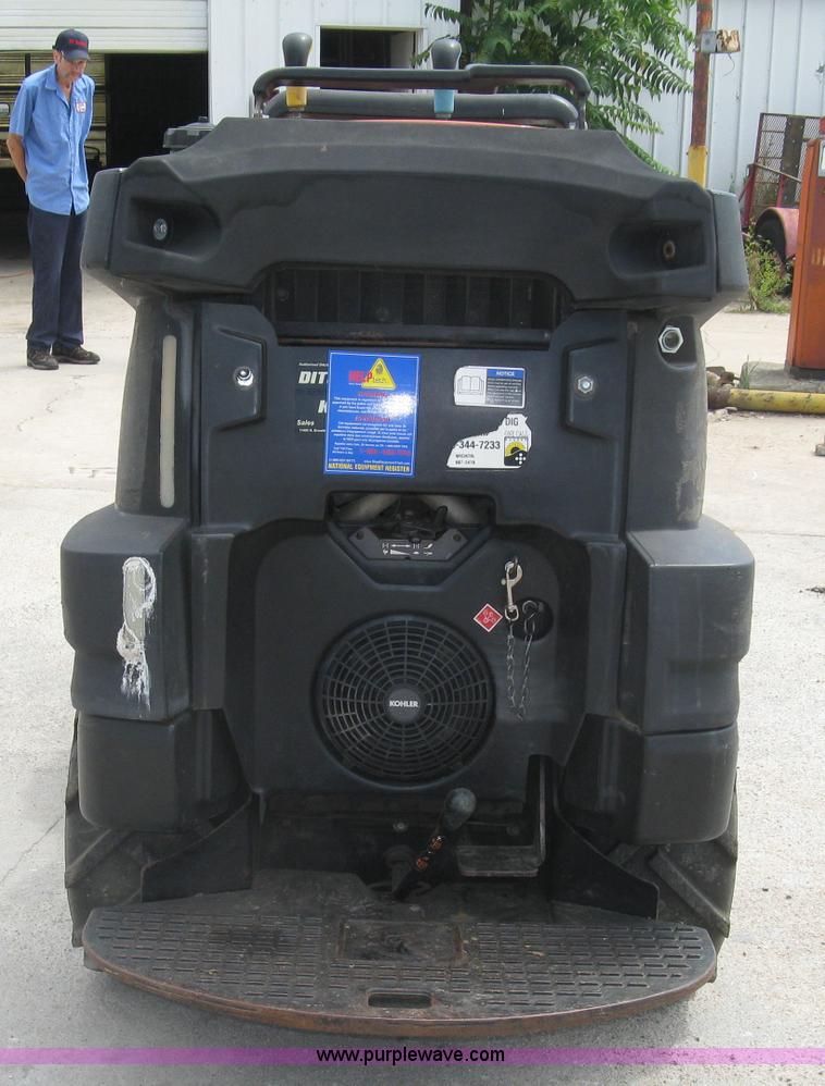 image for item K8744 2008 Ditch Witch Zahn R300 compact utility loader
